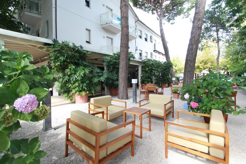 Hotel Trieste Cervia Extérieur photo
